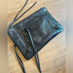 Balenciaga Papier Wristlet/Clutch-EUC authentic